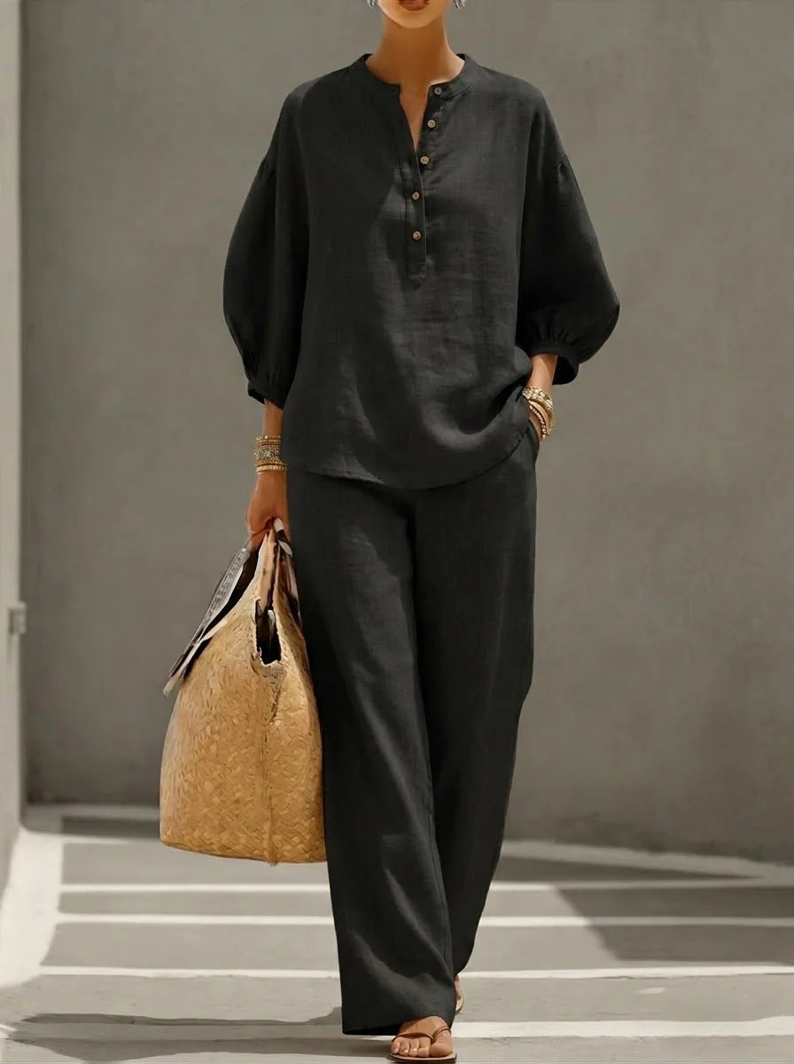 Lunaria Breeze | Completo in Tessuto SoftTouch con Blusa Morbida e Pantalone Wide-Leg